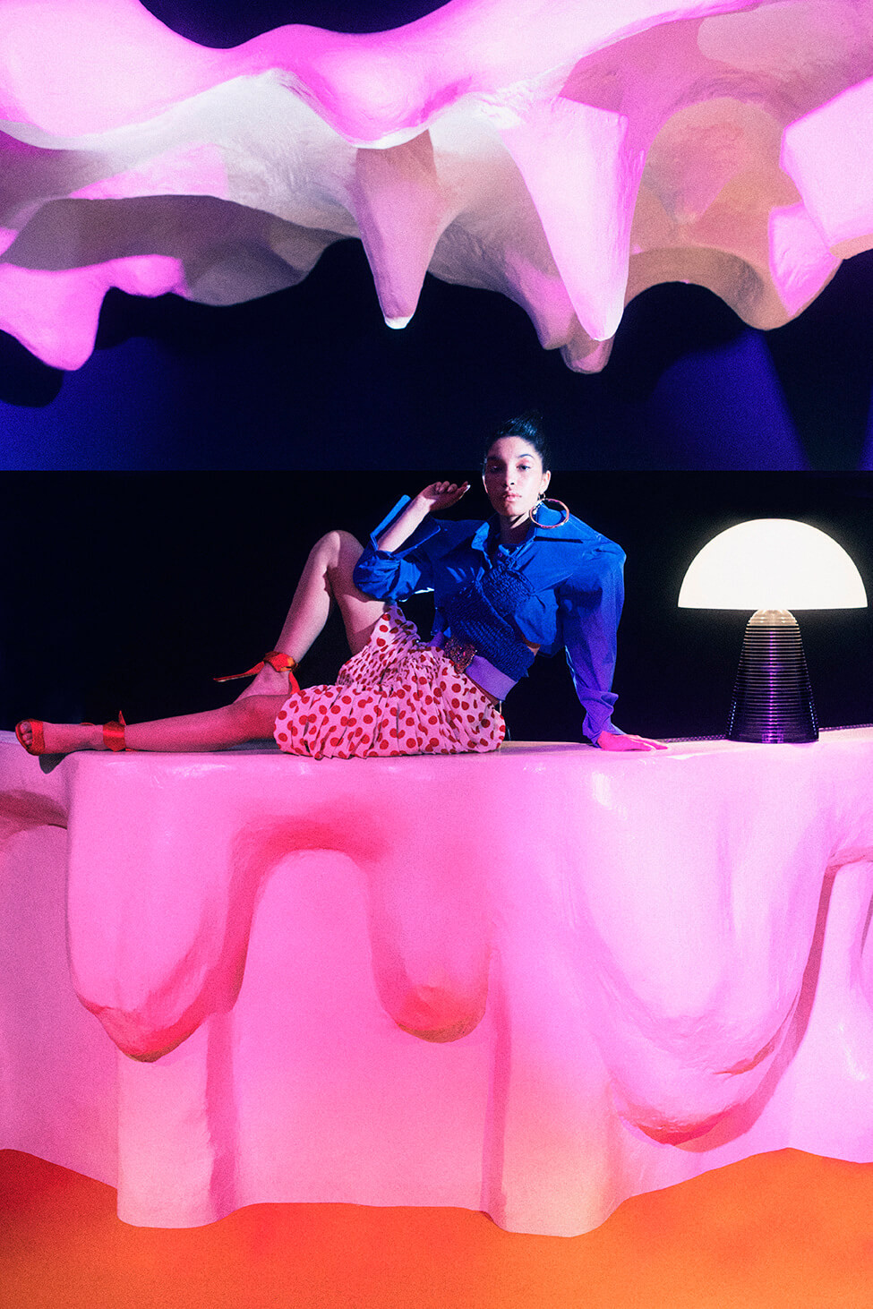 teethmag-1_975-billie-thomassin