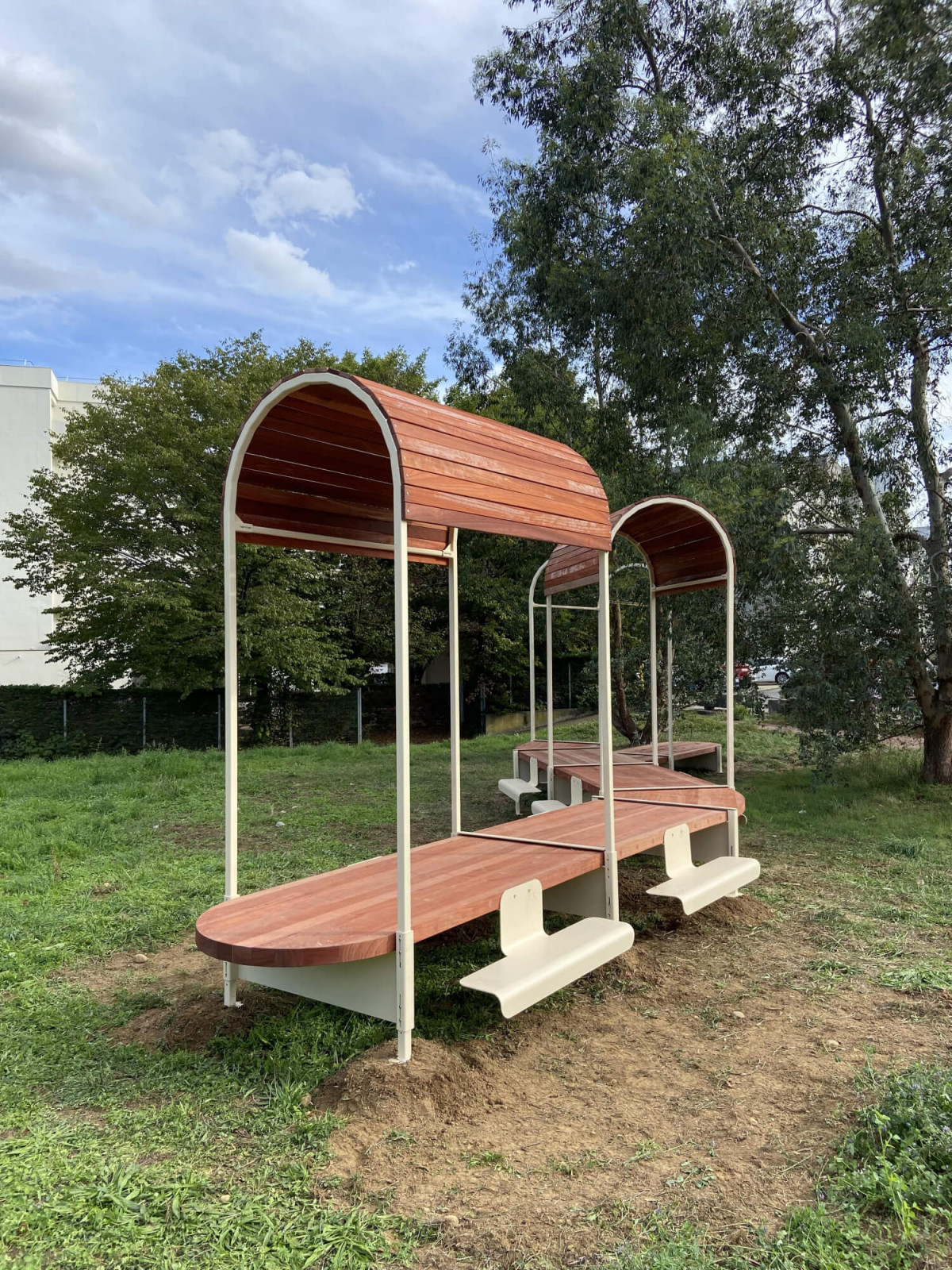 amenagement-exterieur-lyon-terrasse-bois-exotique