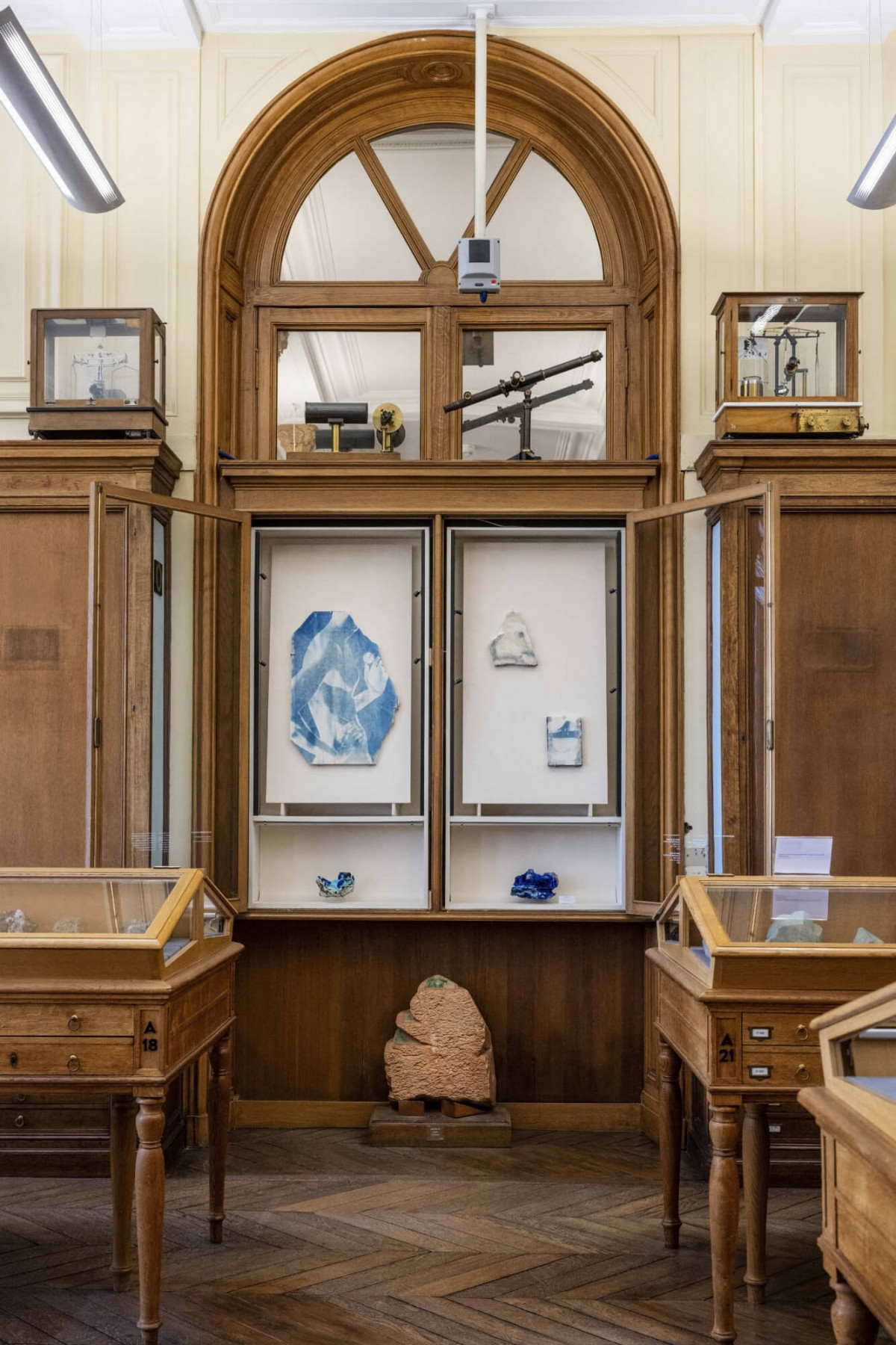 romance_in_the_stonelucie-jean-bd_c.jpg-3