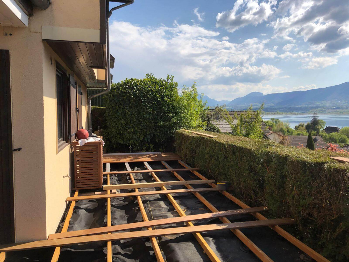 terrasse-bois-exotique-ipe-stucture-bois-couzon-au-mont-dor